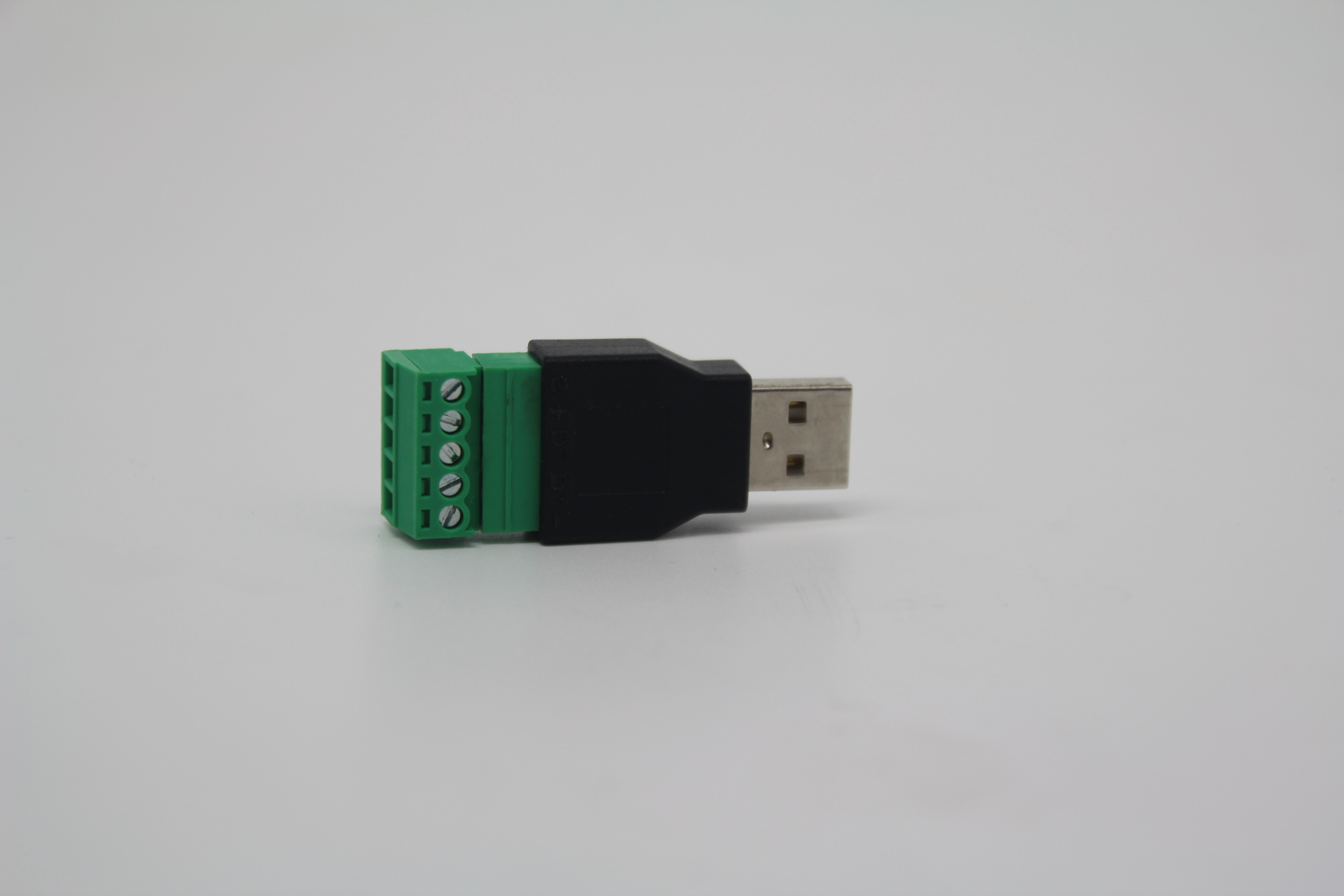 USB MALE SOLDERLESS CONNECTOR